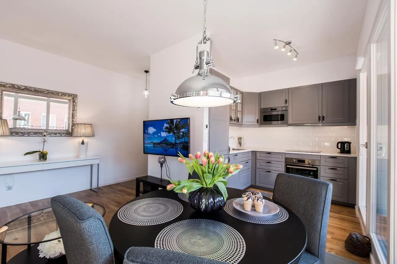 Lägenhetshotell City Break Gdansk Rajska 8 Apartamenty