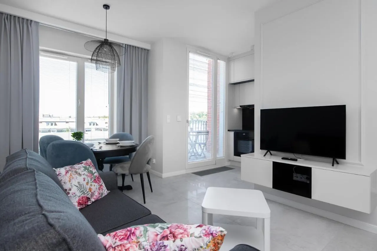 City Break Gdansk Rajska 8 Apartamenty 3*,